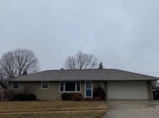 423 W 1st St, Stillman Valley, IL 61084