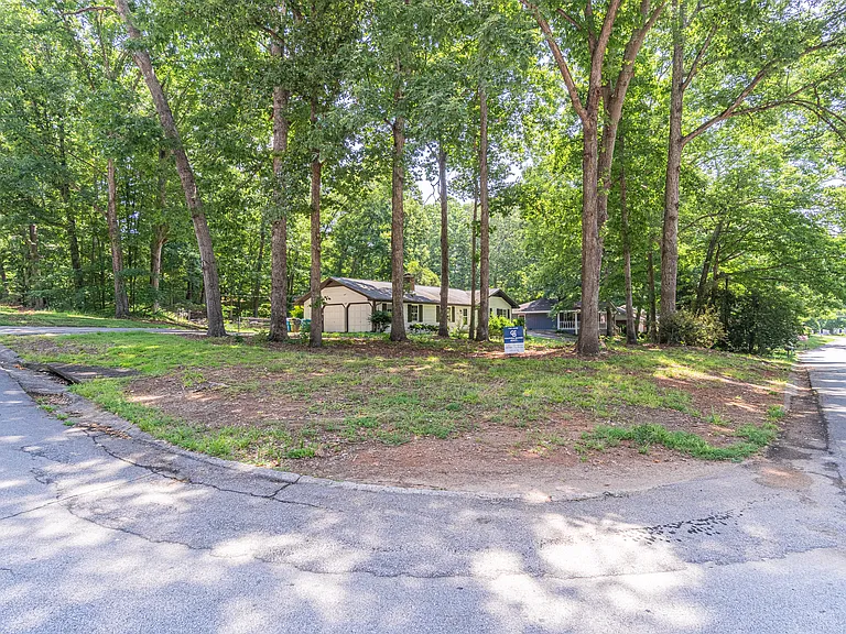 1708 Norton Estates Cir — Photo 3