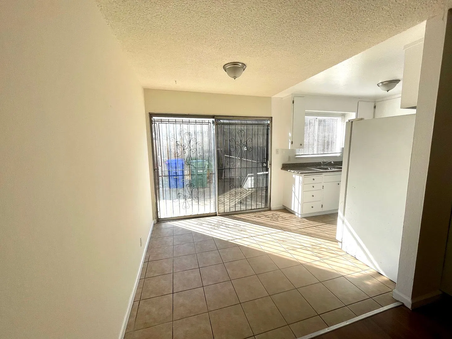 2508 Cutting Blvd — Photo 3