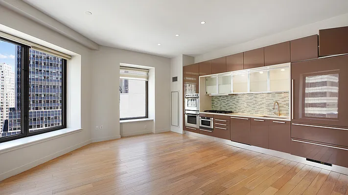 Rented by A & I Broadway | media 40