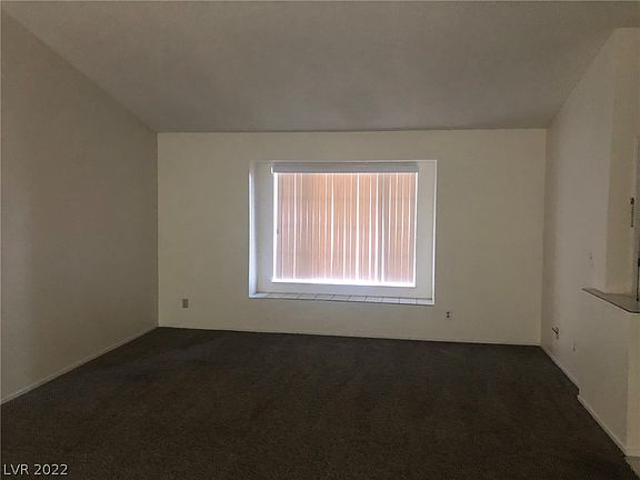 3rd image of 1763 Yellowwood Dr