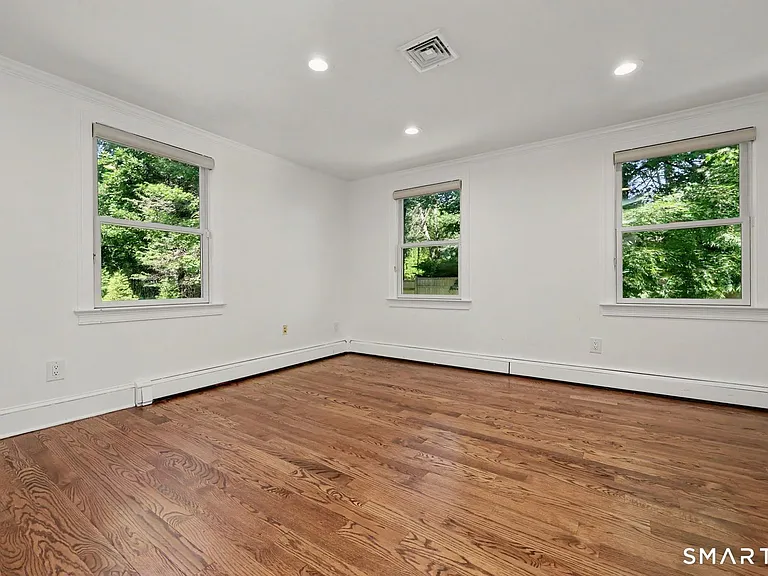 130 W Norwalk Rd — Photo 20