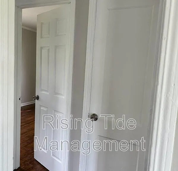 3905 39th Ct N — Photo 10