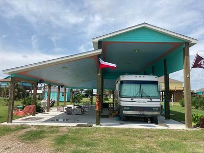 939 Selwyn Rd, Crystal Beach, TX, 77650