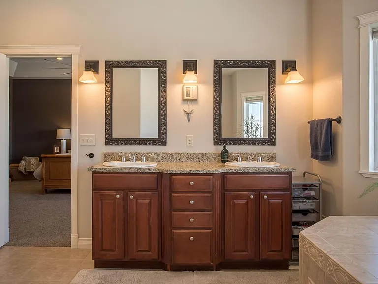 5206 Laree Ct — Photo 28