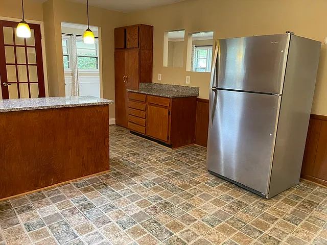1104 Desale St SW — Photo 16