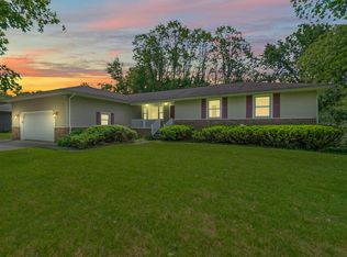 34 Warren Ave, Hillsdale, MI 49242