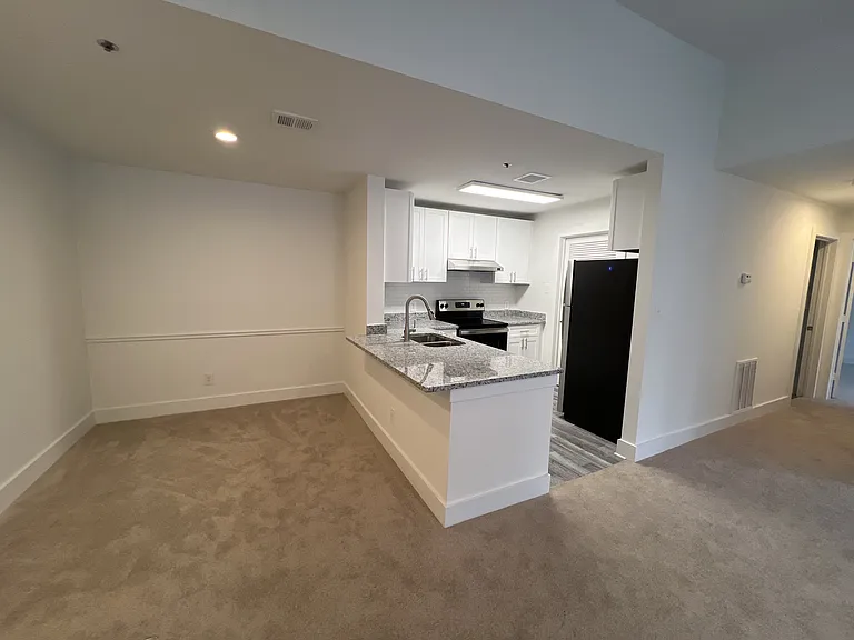 Wesley Place Apartments at Lawrenceville — Photo 170