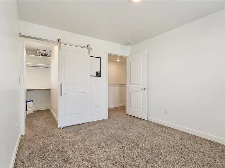 3773 W 620 N — Photo 11