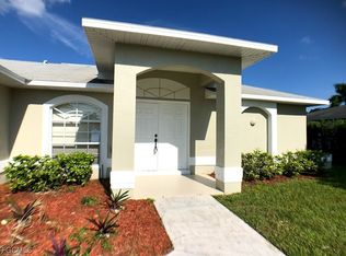 517 SE 16th Pl, Cape Coral, FL 33990