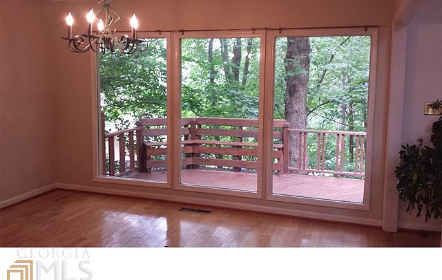 1st image of 227 Shadowlake Ct SE