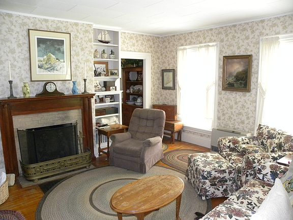 Living Room with Fireplace