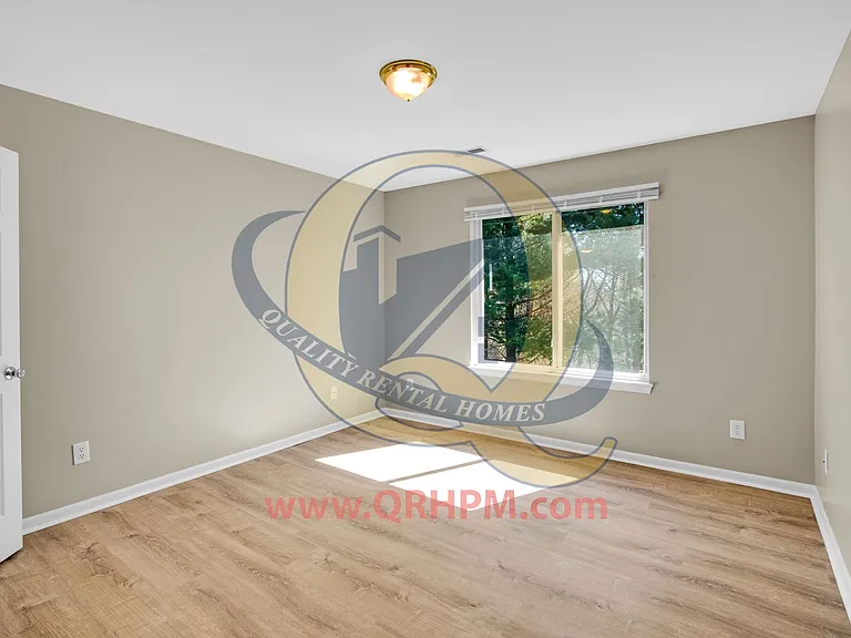 5200 N Genesee Rd — Photo 46