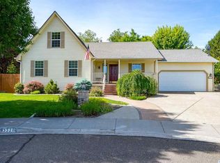 3320 S Dennis Ct, Kennewick, WA 99337