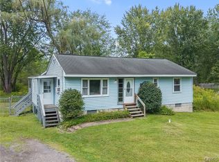 8921 Ash Ln, Bridgeport, NY 13030