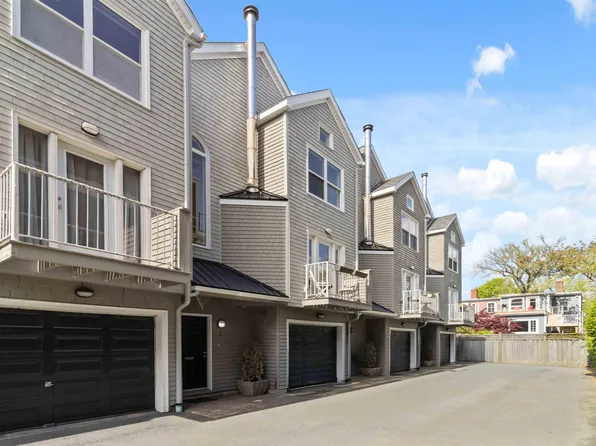 1345 Dresden Row #2, Halifax, NS B3J 2J9