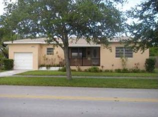 29 Hammond Dr, Miami Springs, FL 33166