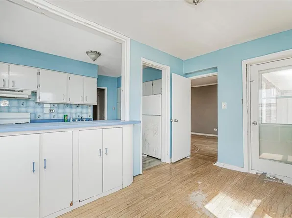 125 Beach 124th Street image 14 of 26