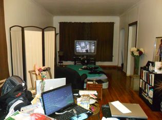 242 W 112th St, Chicago, IL 60628