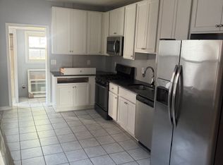 44 S Spruce St, Nazareth, PA 18064