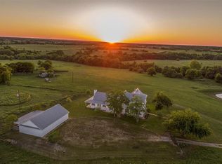 4979 Fm 2502, Bleiblerville, TX 78931