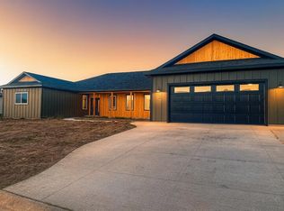 3 Thunderbird Dr, Sheridan, WY 82801