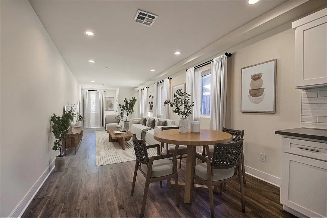 3 bed, 1552 sqft, $3,595 — Photo 2
