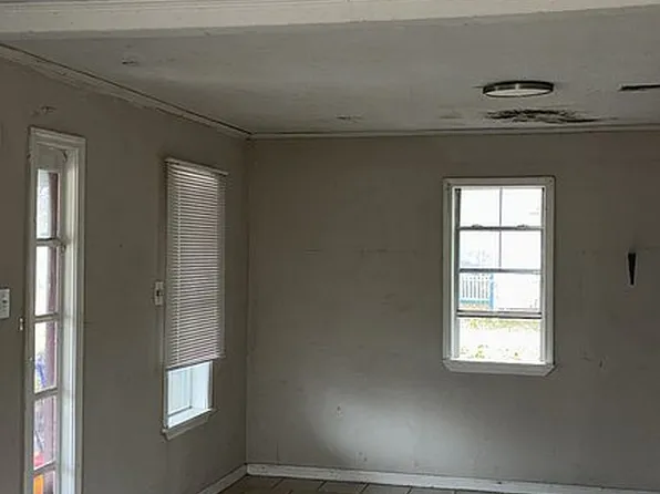 1708 Barrett Ave, Jackson, MS 39204