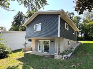 N10522 Howard Dr, Fox Lake, WI 53933