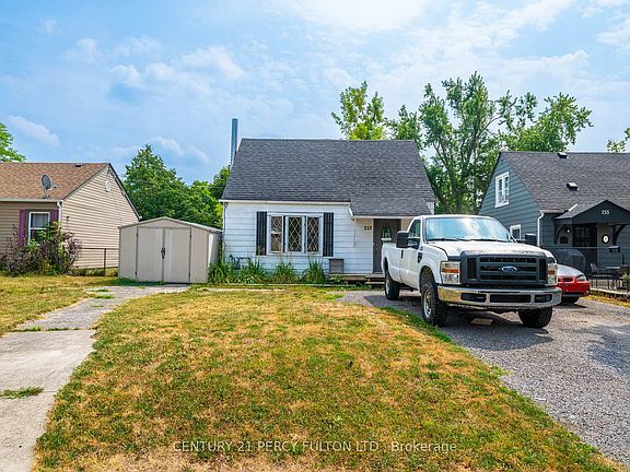 2nd image of 253 Princess Elizabeth Cres