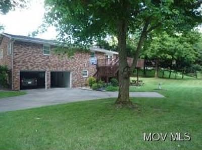 2nd image of 42 Mustang Acres
