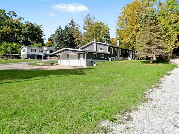 4292 Montague St, Walloon Lake, MI 49796