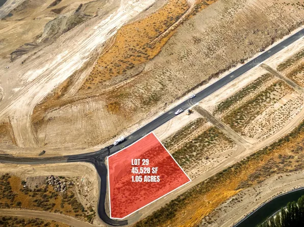 29 W 56th Ave, Kennewick, WA 99337