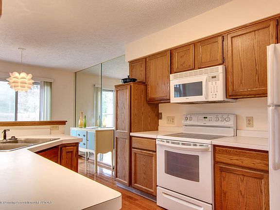 4th image of 1710 Whitegate Ln