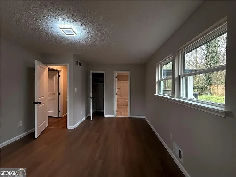 1055 Pinecrest Dr — Photo 47
