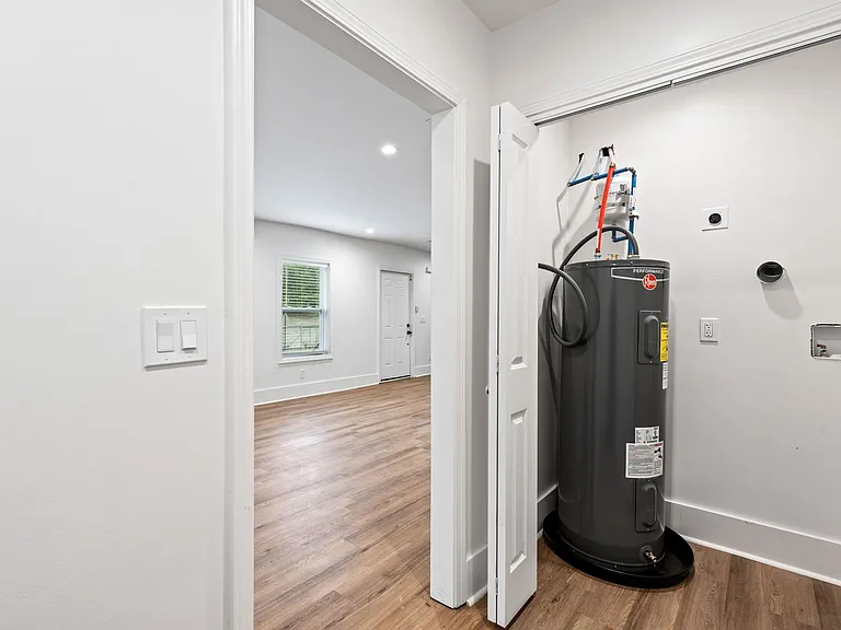 636 Francis Pl NW #A — Photo 25