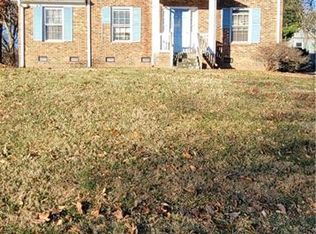 3020 Royalton Dr, Greensboro, NC 27406