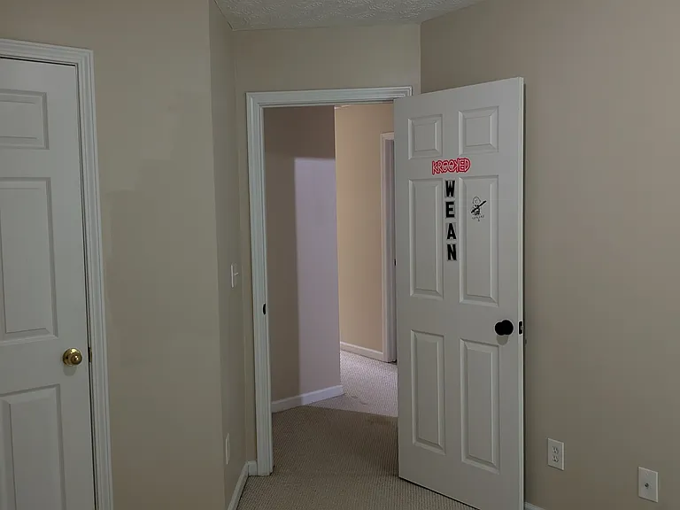 6014 Leeshire Trce — Photo 7