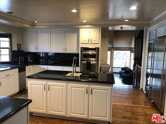 2nd image of 9 N Mustang Ln