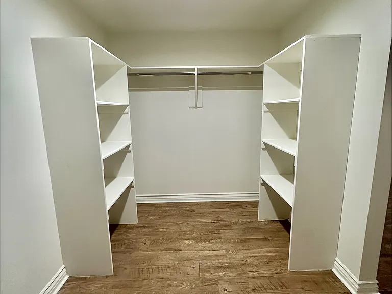 14653 Nordhoff St #404 — Photo 7