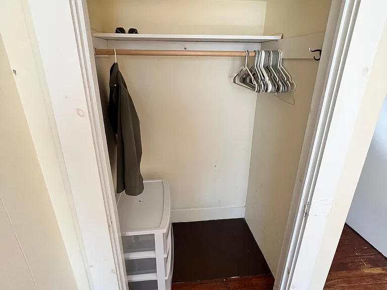 149 Strathmore Rd #6 — Photo 16