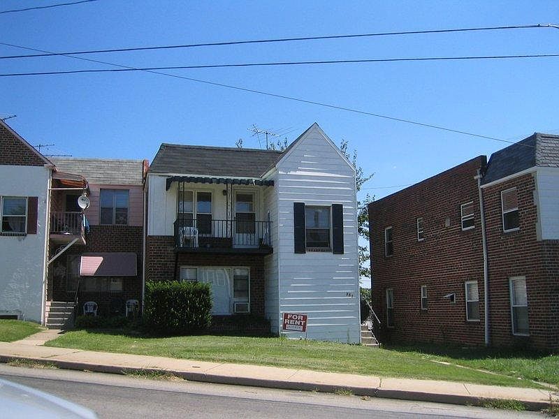 duplex
first floor apt.