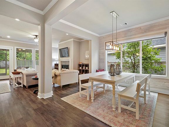 5th image of 118 Silverwolf Cove Pl