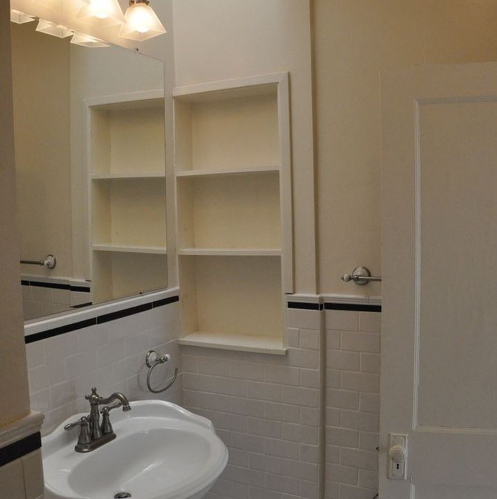 1st image of 237 Spruce St APT 10
