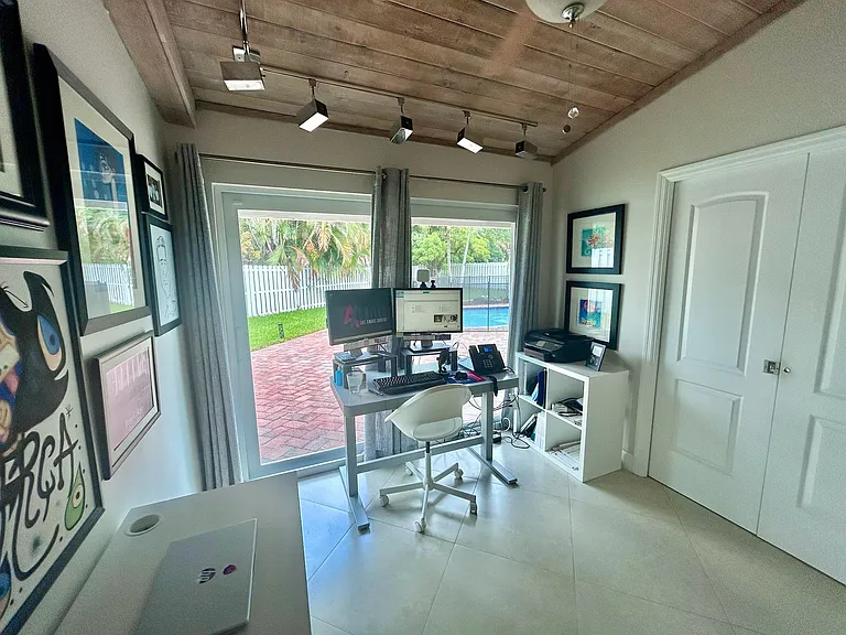 7851 NW 5th Pl — Photo 30