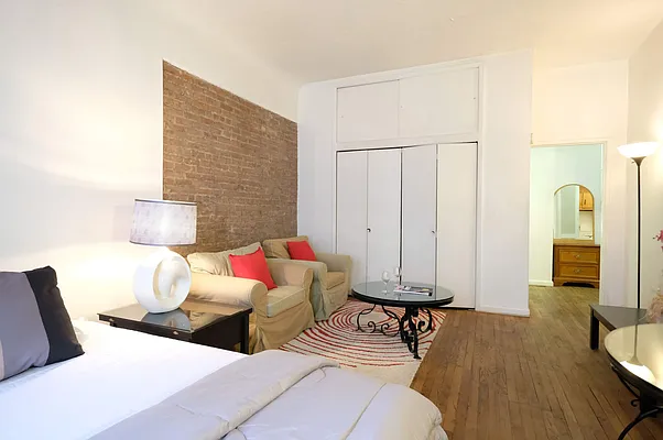 Rented by Luxor Homes & Investment Realty | media 5