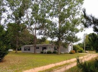 8380 N Musson Rd, Six Lakes, MI 48886