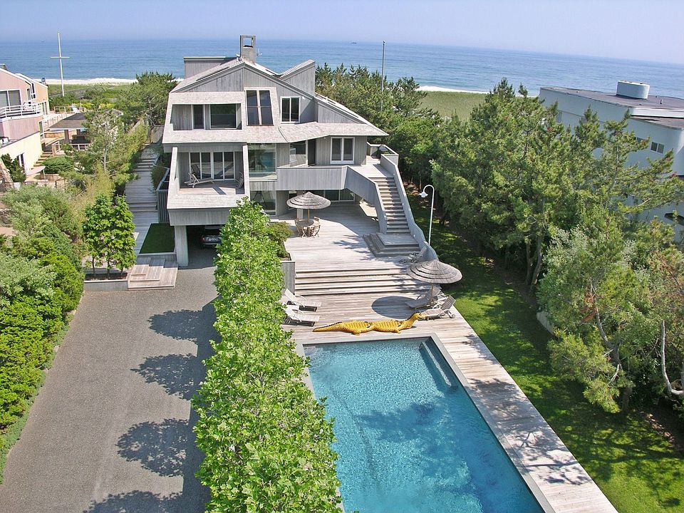 Exciting, Classy Modern on the Ocean