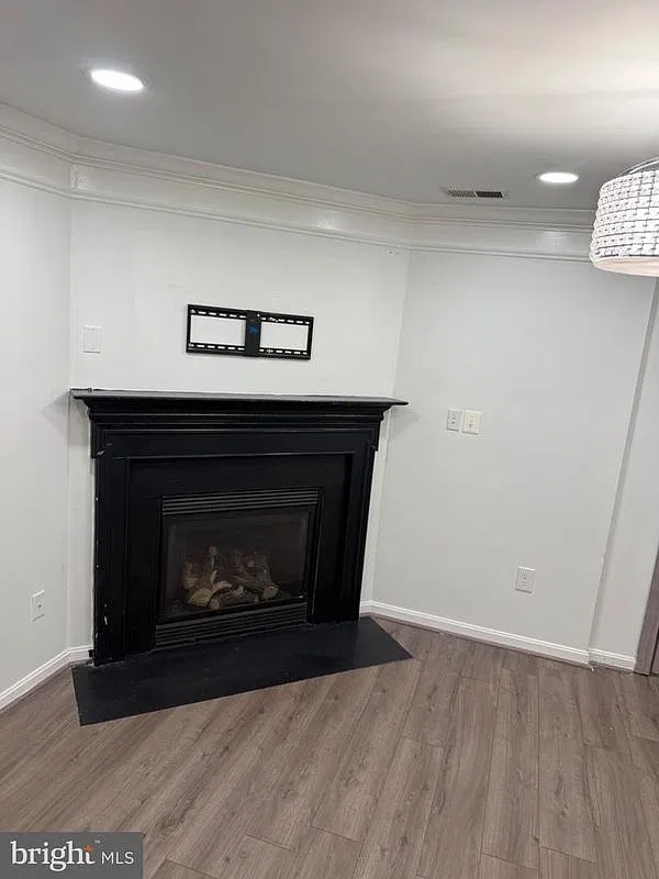3 bed, 3.0 bath, 1652 sqft, $3,000 — Photo 4