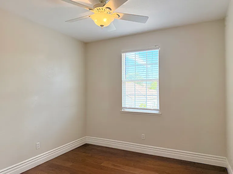 6150 Lockridge Dr — Photo 20